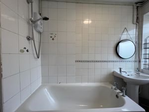 Photo 8- click for photo gallery